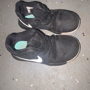 Nike Kids Black Sneakers